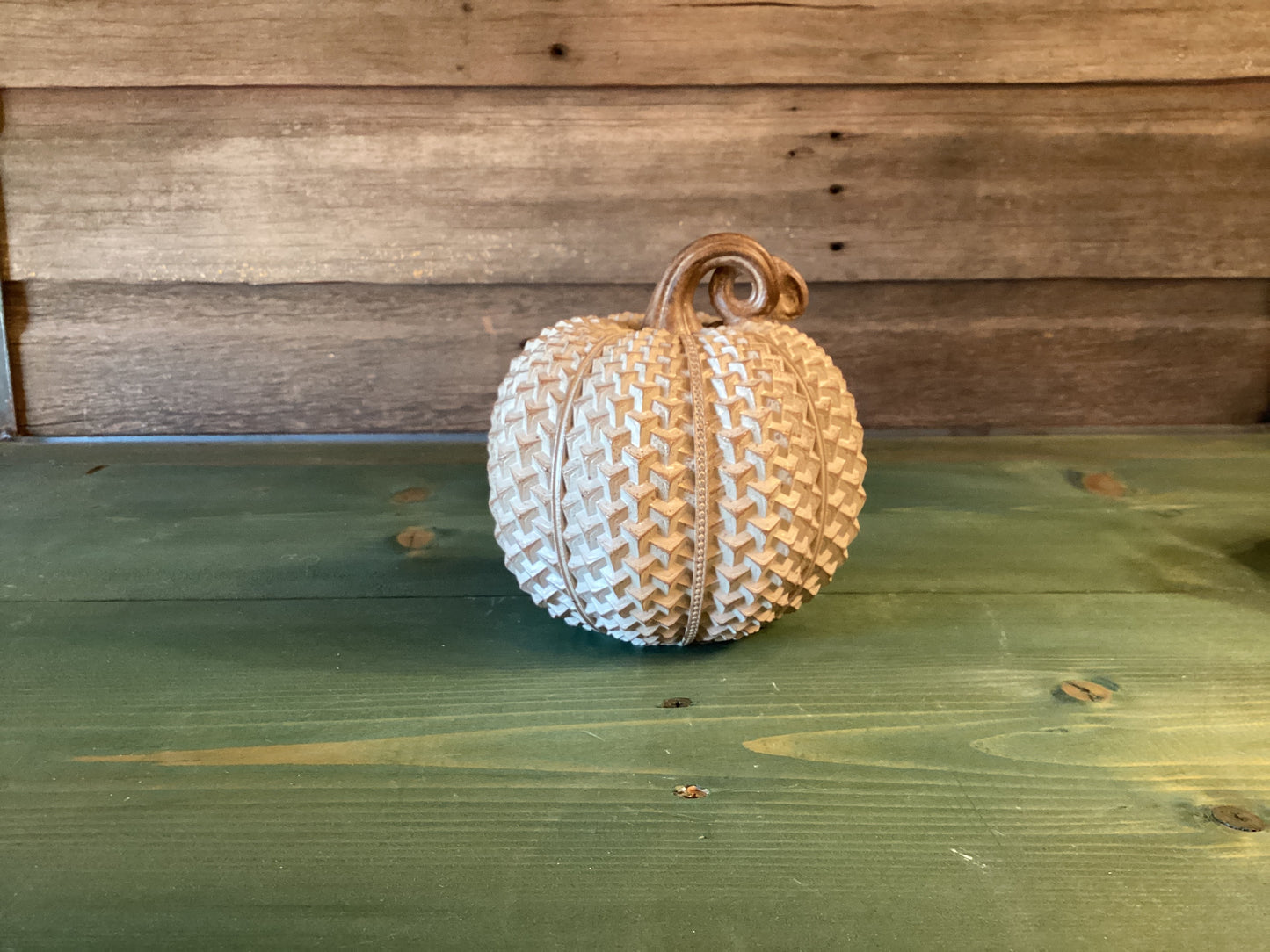 Beige Textured Pumpkins