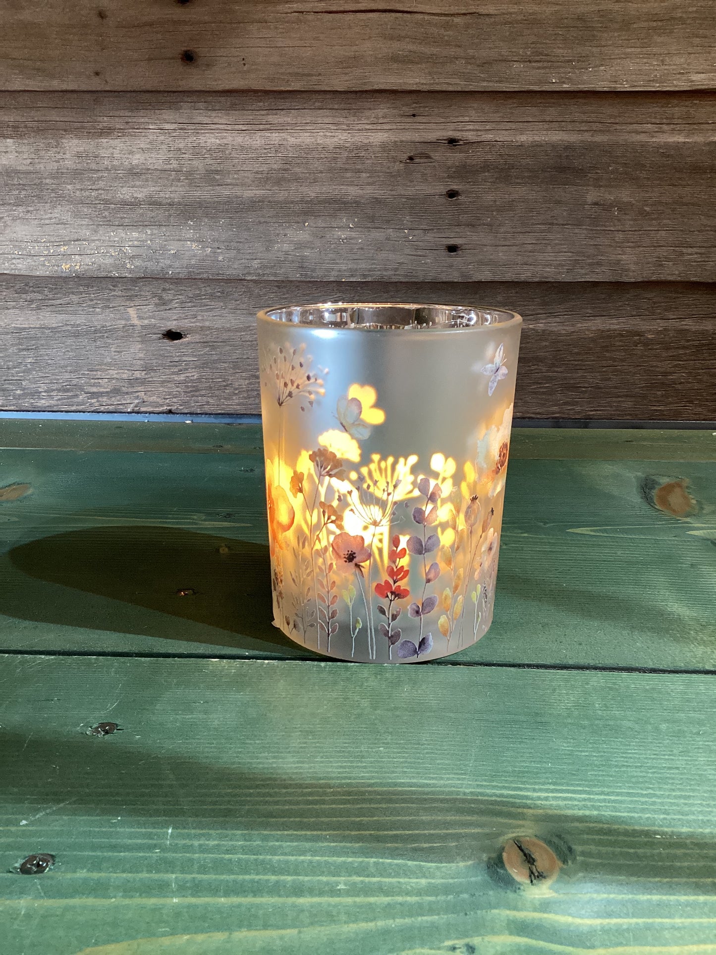 Flowers & Butterflies Hurricane (small)