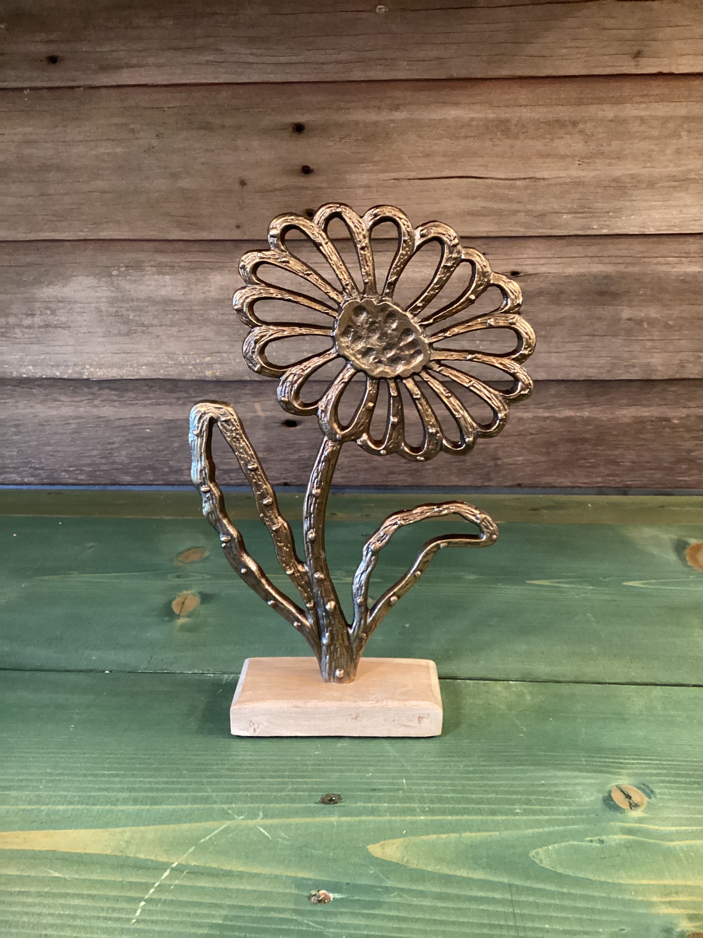 Aluminum Wood Base Flower