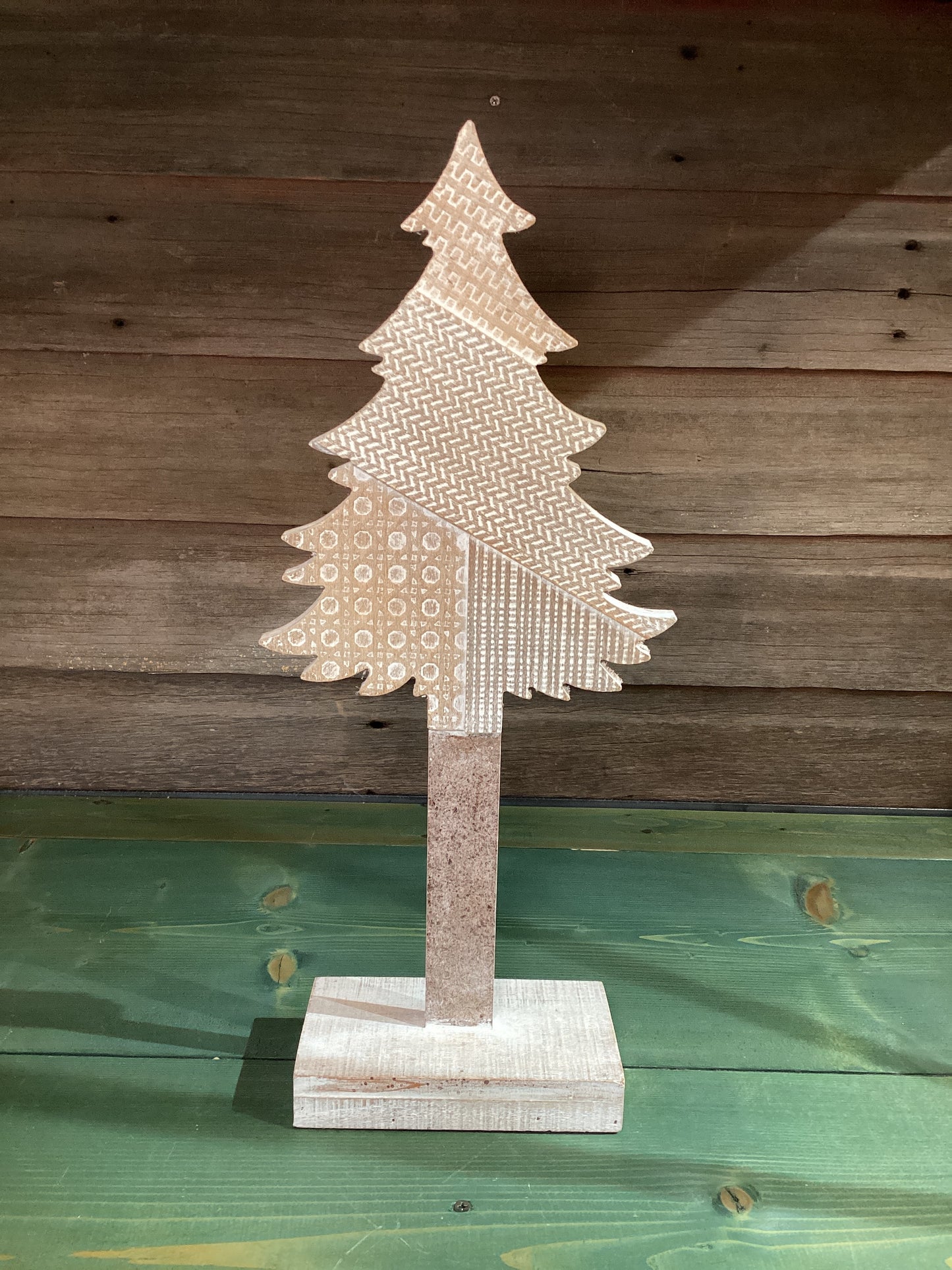 Mixed Pattern Wooden Tree on Base (lg)