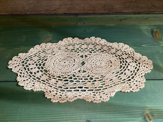 Tea Stained Oval Doily (lg)