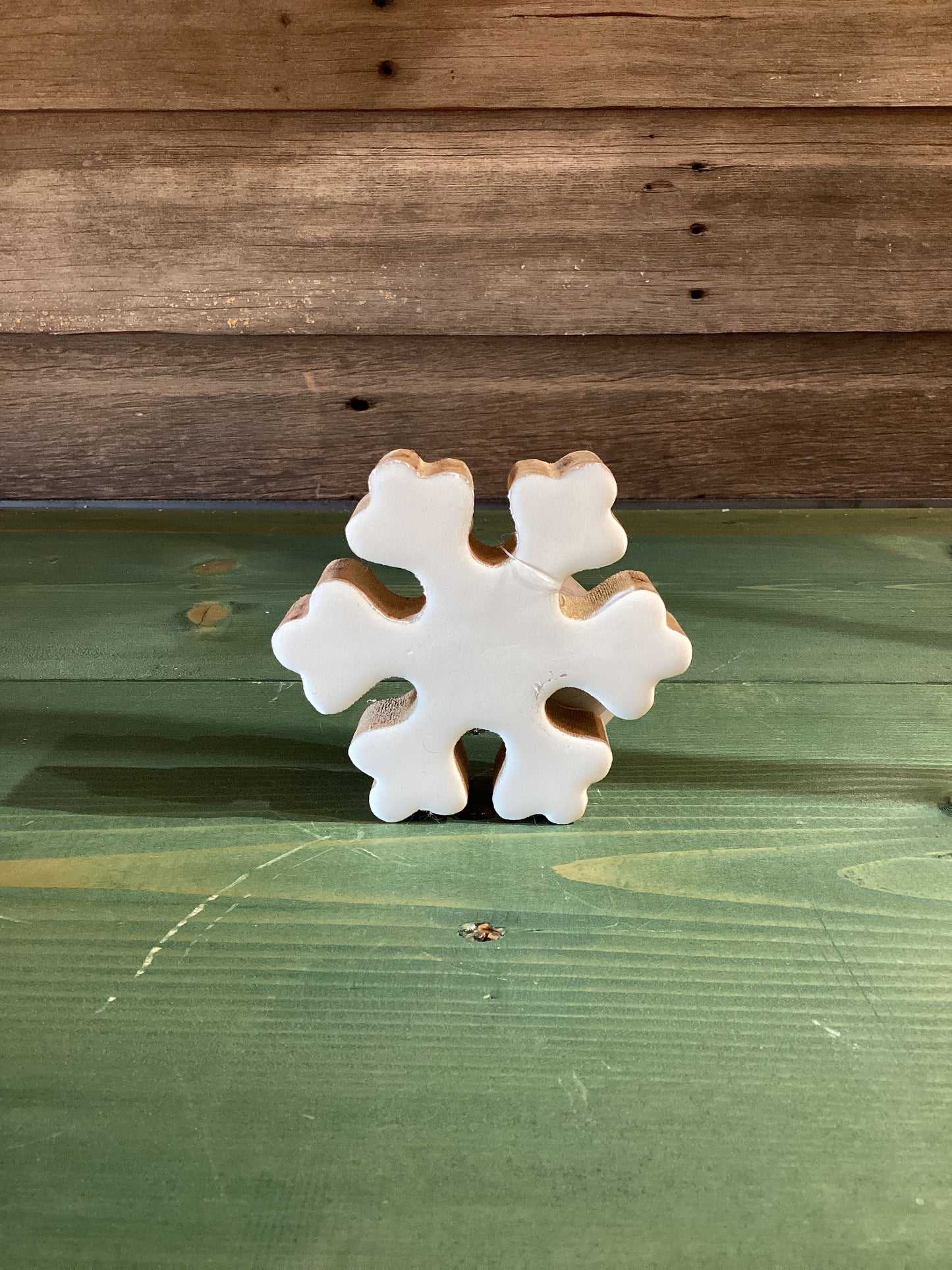 Enamel/Wood Thick Snowflake (sm)