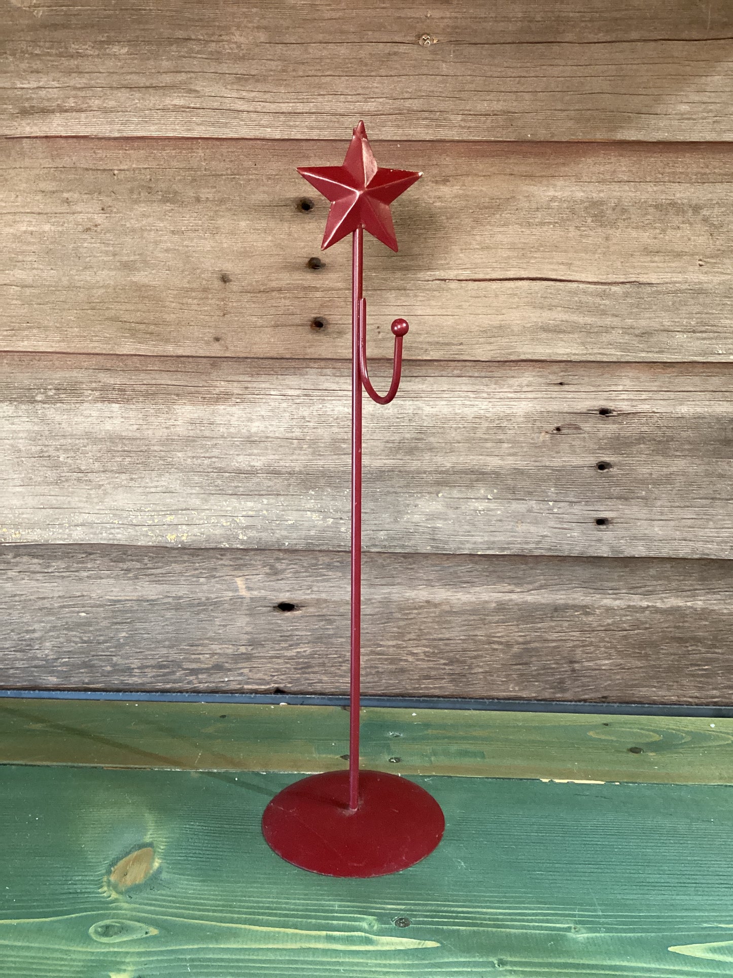 Small Burgandy Wreath Stand