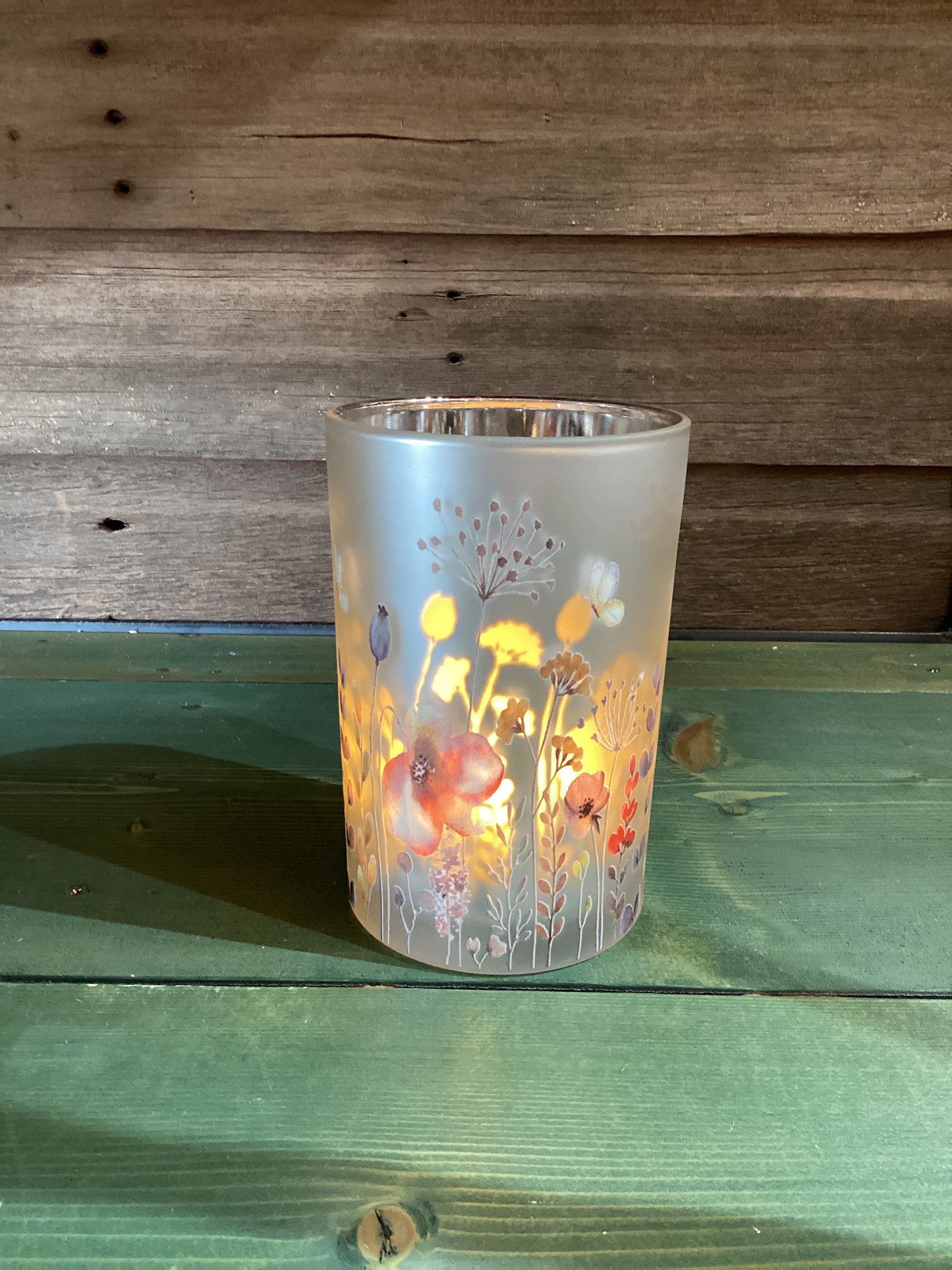 Flowers & Butterflies Hurricane (large)