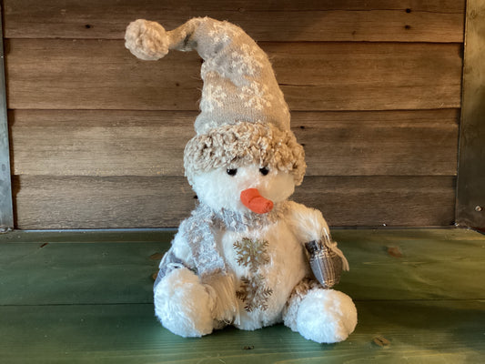 Sitting Snowman