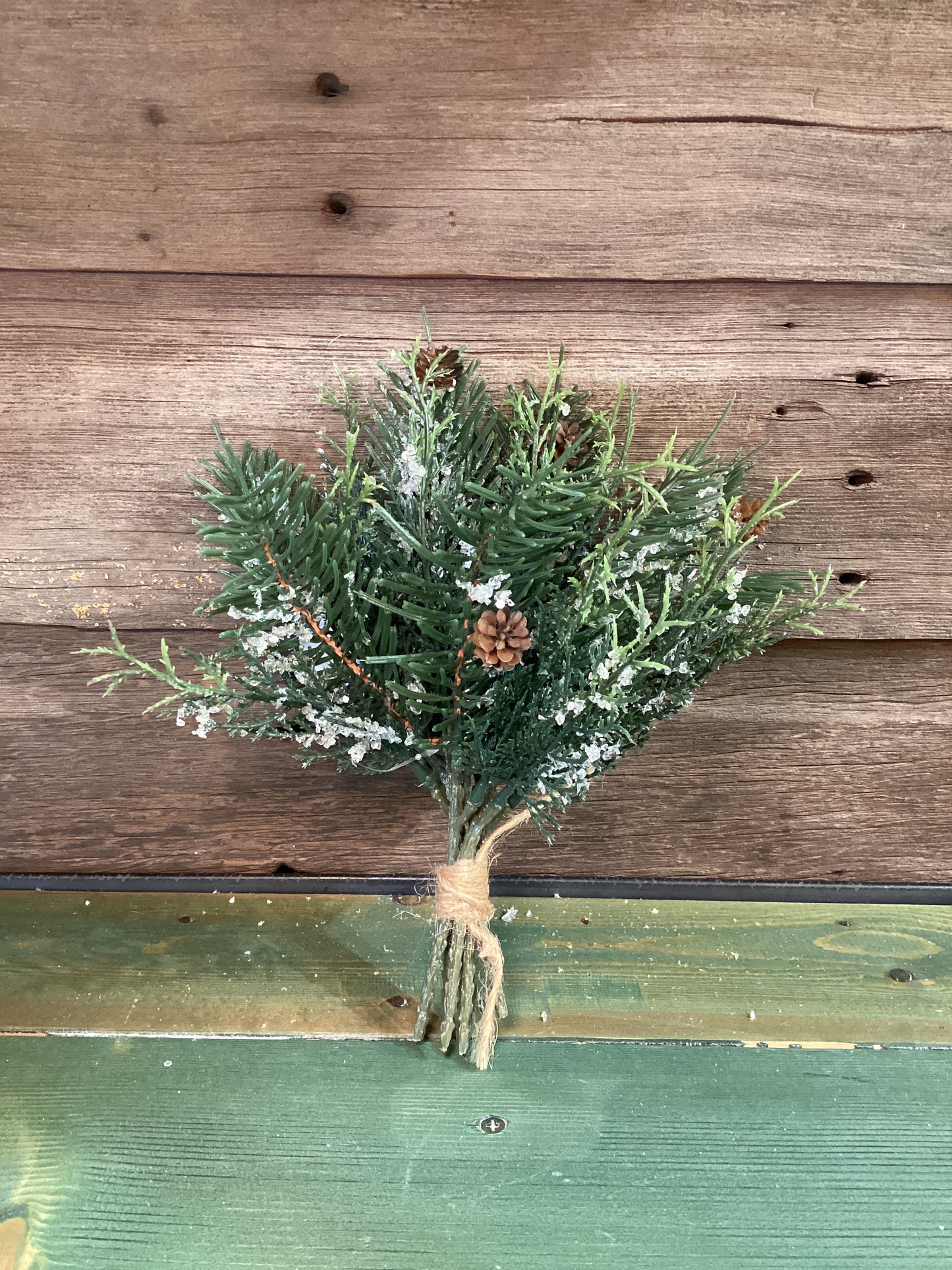 Sullivans Pine Bouquet