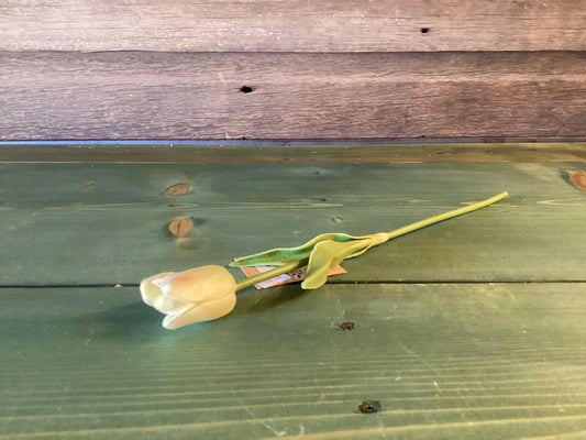 Feel Real Tulip Light Yellow