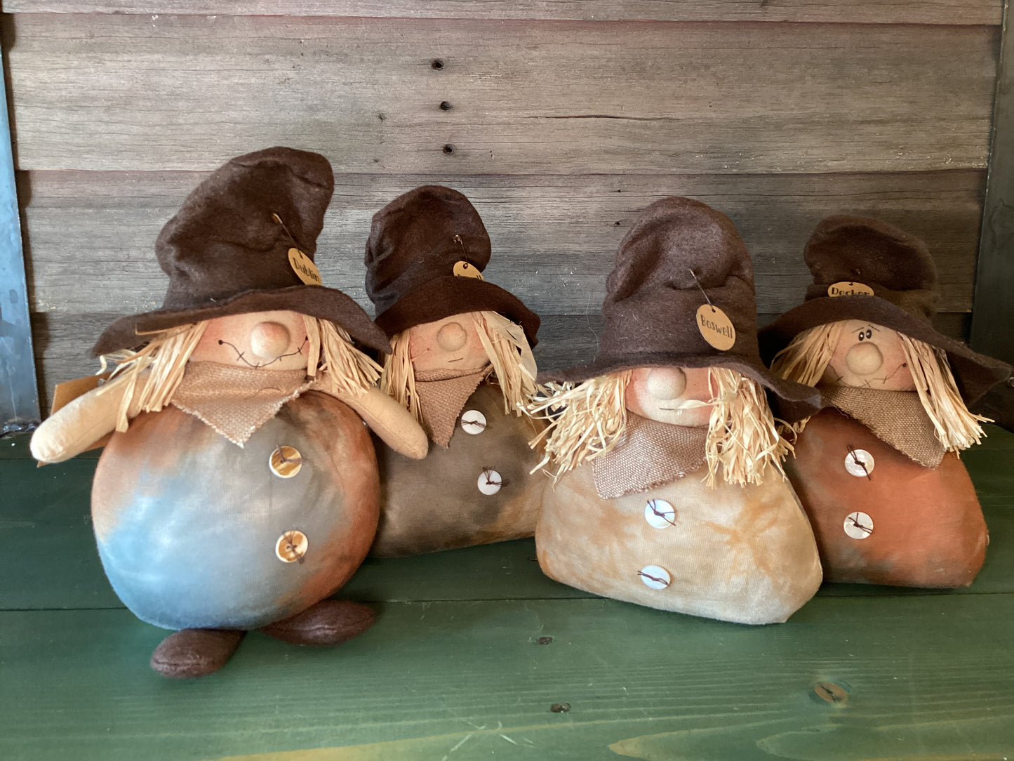 Scarecrow Dublin, Boswell, Decker