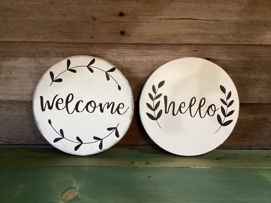 Maude & Maurrine's Handmade Round Sign
