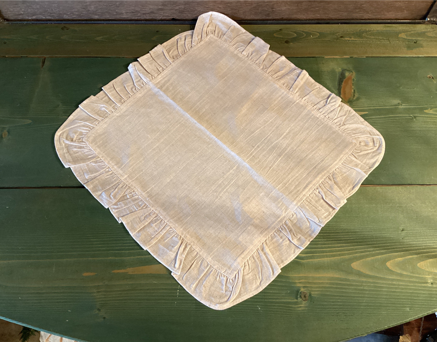 Flax Ruffled Square