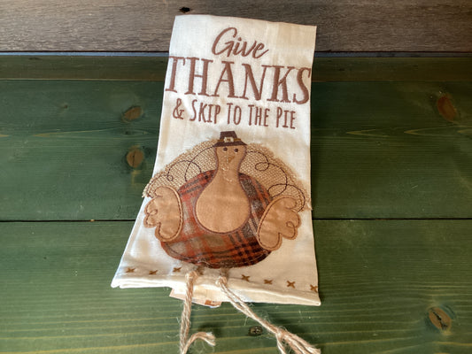 Give Thanks & Skip to the Pie Tea Towel
