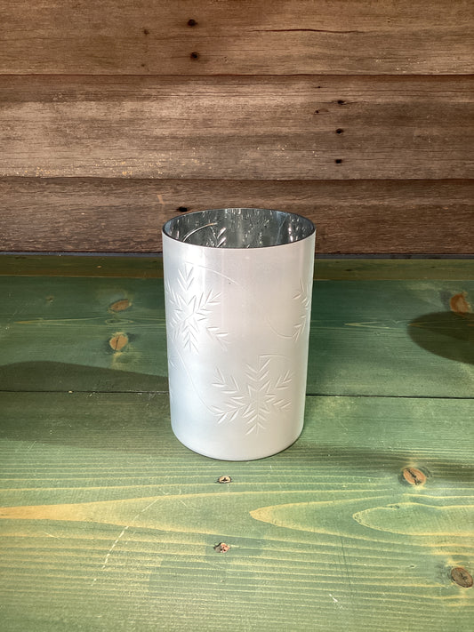 Etched Snowflake Hurricane (sm)