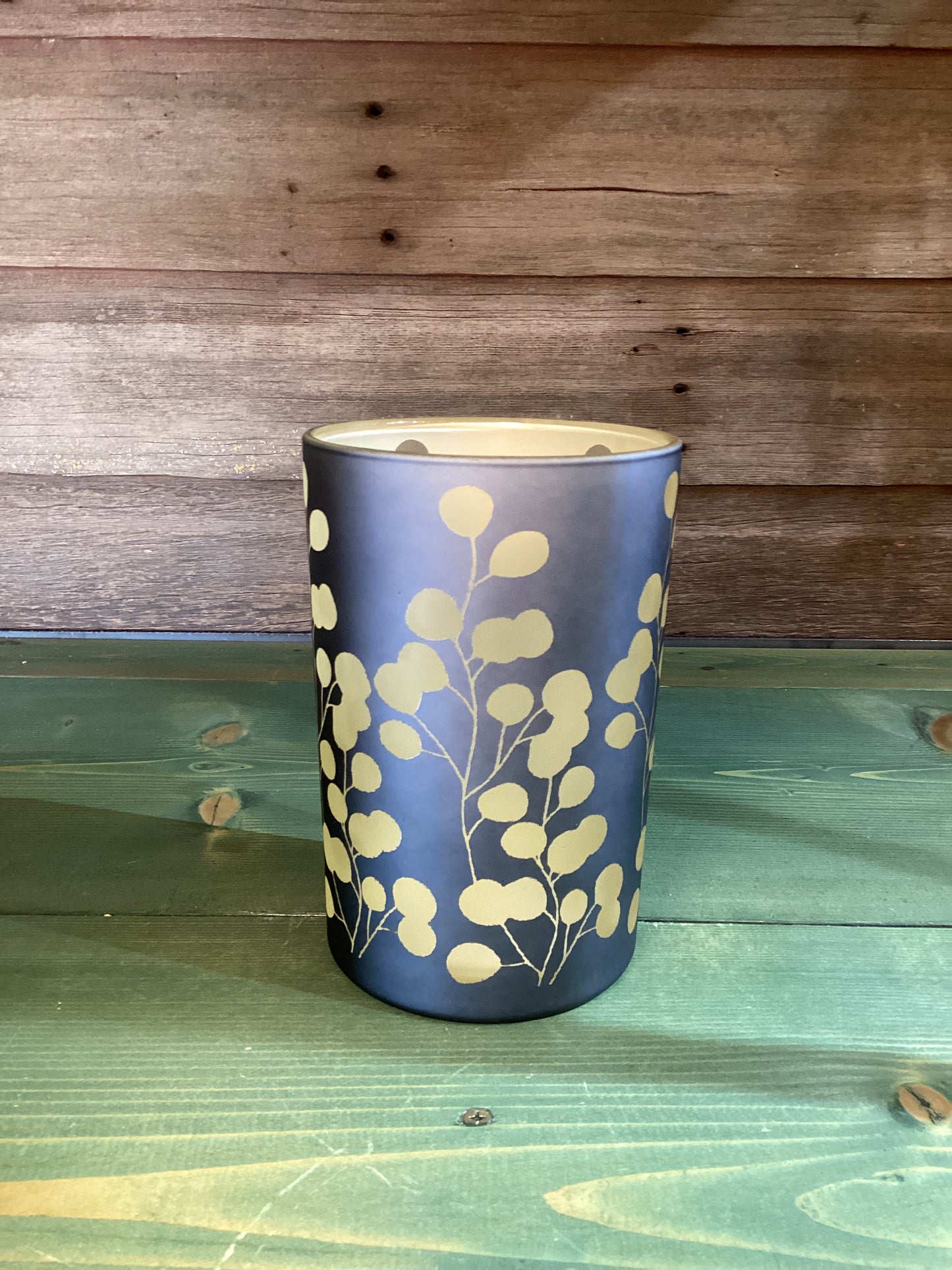 Blue Floral Hurricane (lg)